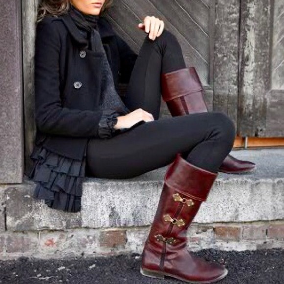 Frye Shoes - RARE Frye Paige Clovertab Vintage Leather Boots
